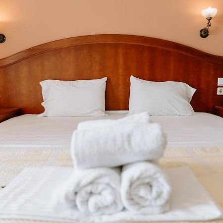 Arilla Beach Hotel เปร์ดีกา ภายนอก รูปภาพ